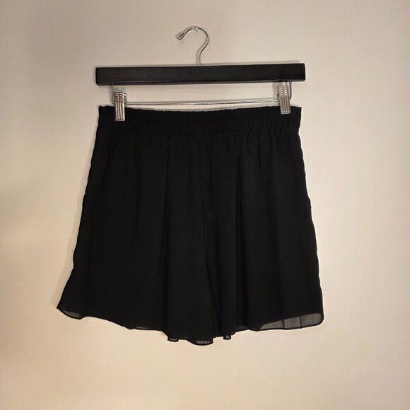 Flowy Black Dress Shorts - Size Small - Picture 2 of 2